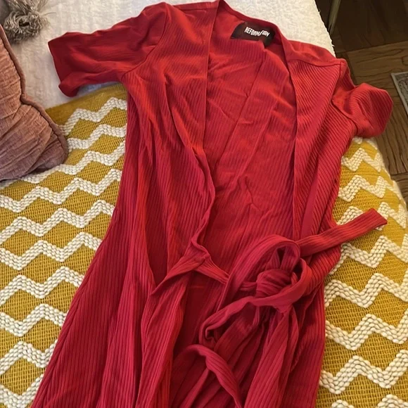 Reformation wrap dress mid length - Picture 3 of 6